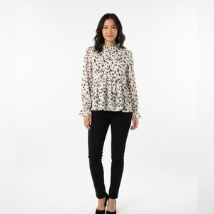 ✨ XXL Women’s Animal Print Ruffle Blouse – NWOT – Long Sleeve ✨
